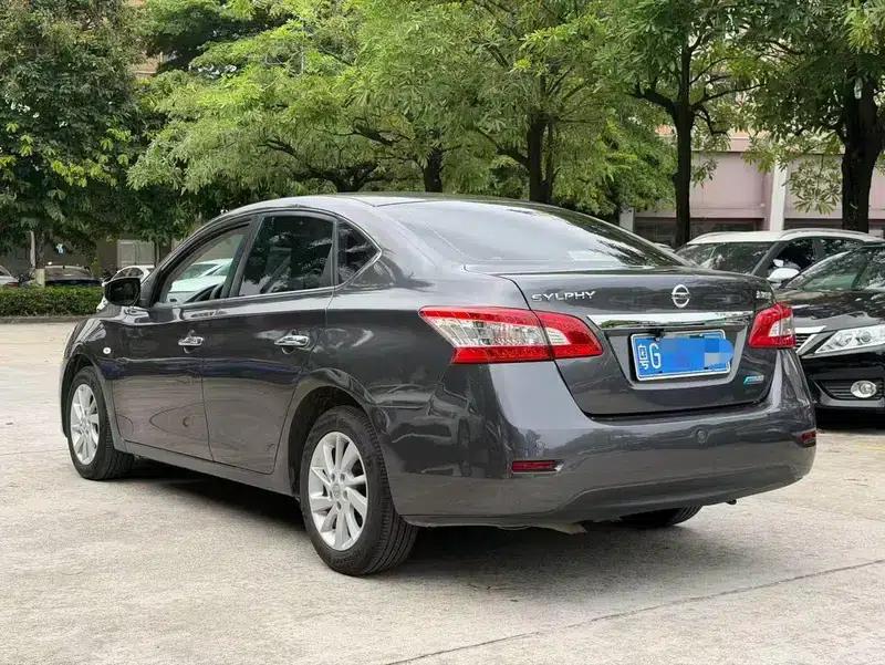 Nissan Sylphy 2014 1.6XV CVT Premium Edition — миниатюра 3
