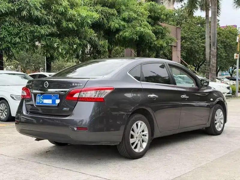Nissan Sylphy 2014 1.6XV CVT Premium Edition — миниатюра 4
