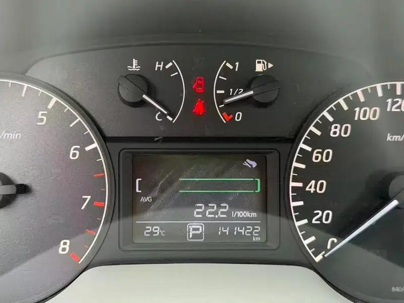 Nissan Sylphy 2014 1.6XV CVT Premium Edition — миниатюра 6