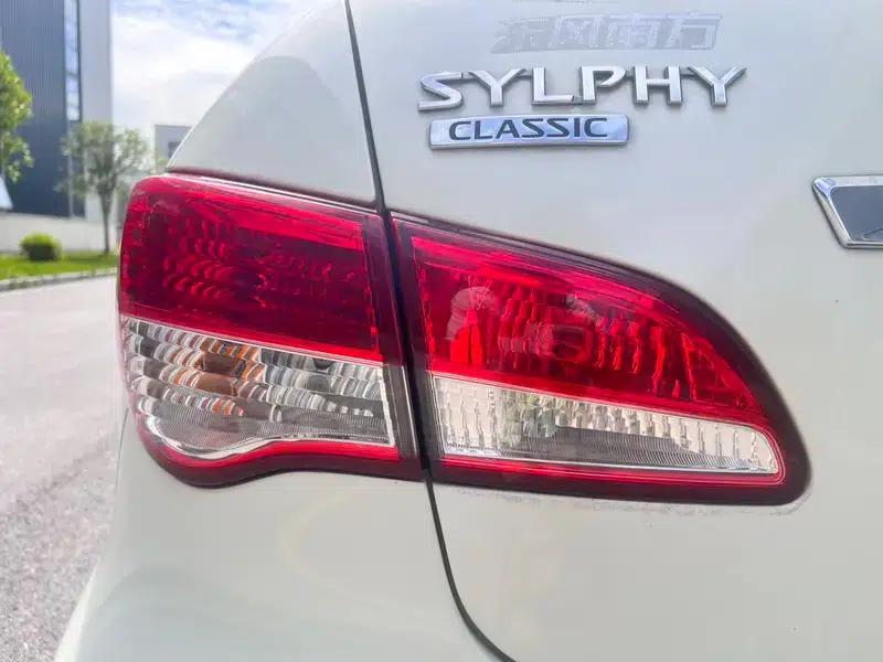 Nissan Sylphy 2012 1.6XE CVT Comfort Edition — миниатюра 8