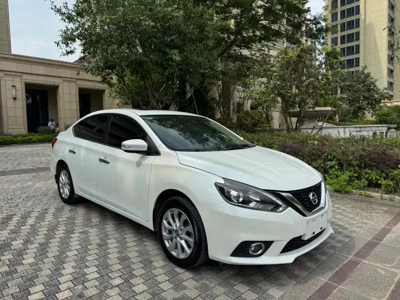 Nissan Sylphy 2016 1.6XL CVT Premium Edition — миниатюра 3