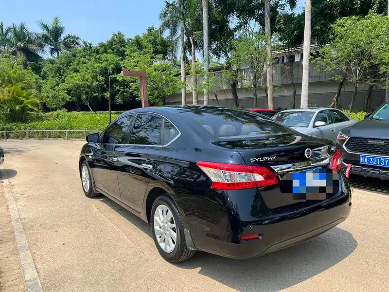Nissan Sylphy 2012 1.6XL Manual Deluxe Edition — миниатюра 5