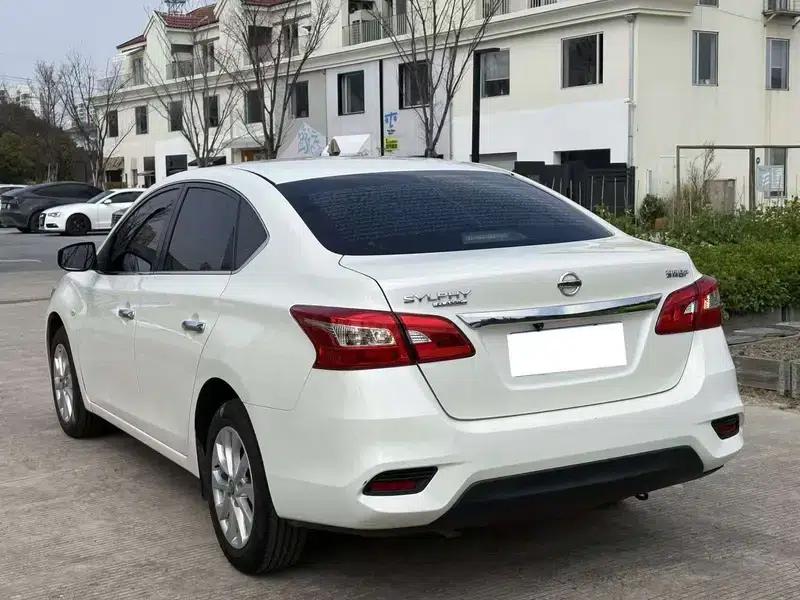Nissan Sylphy 2021 Classic 1.6 XE CVT Comfort Edition — миниатюра 4