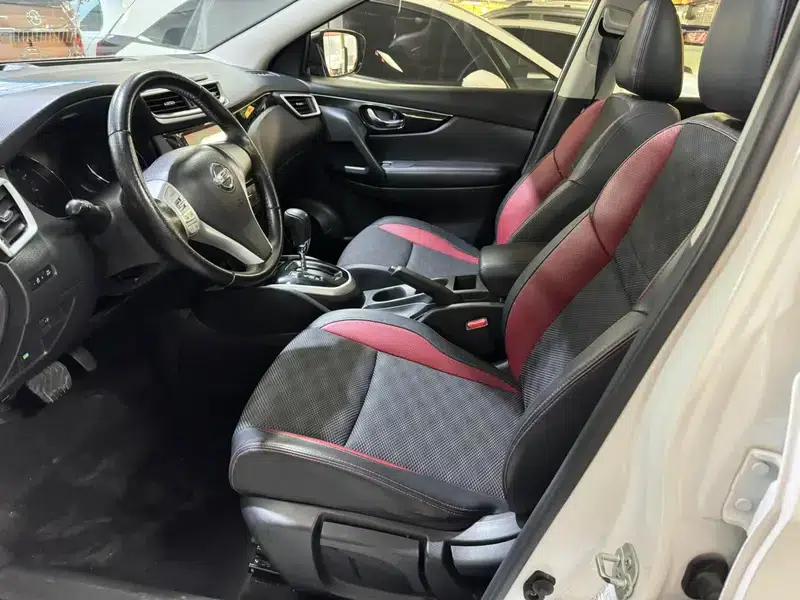 Nissan Qashqai 2016 2.0L CVT Luxury Edition — миниатюра 17