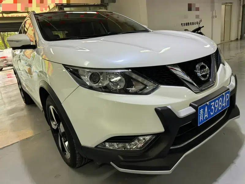 Nissan Qashqai 2016 2.0L CVT Luxury Edition — миниатюра 3