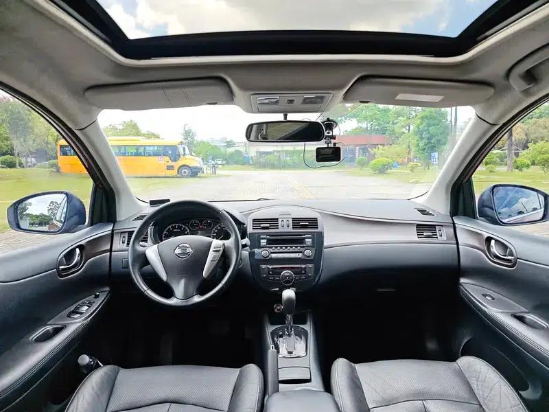 2011 Tiida 1.6L CVT Luxury — миниатюра 13