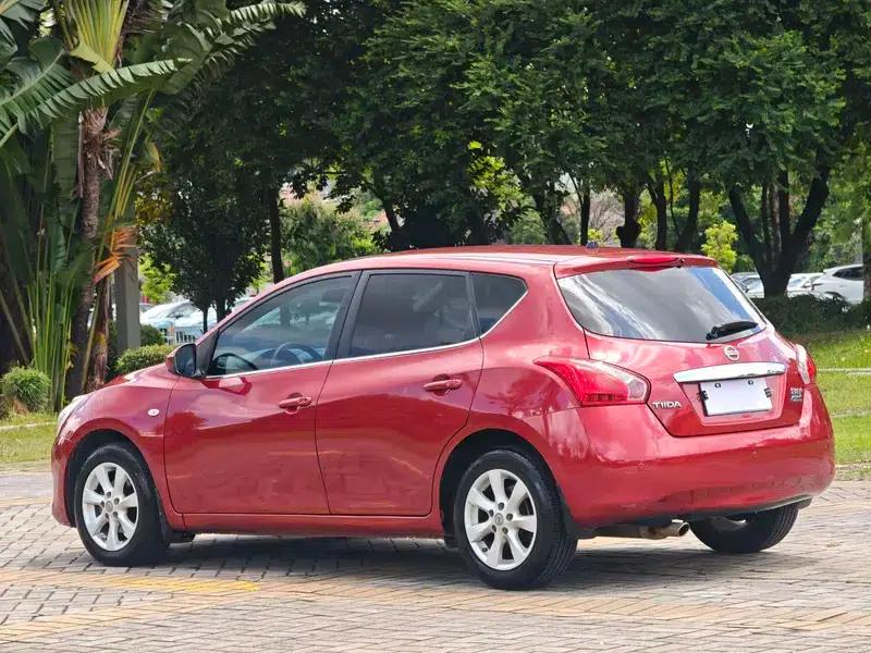 2011 Tiida 1.6L CVT Luxury — миниатюра 5
