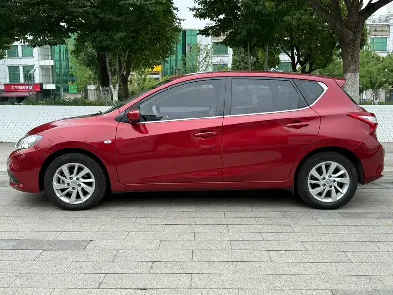 2016 Tiida 1.6L CVT Sport Edition — миниатюра 3