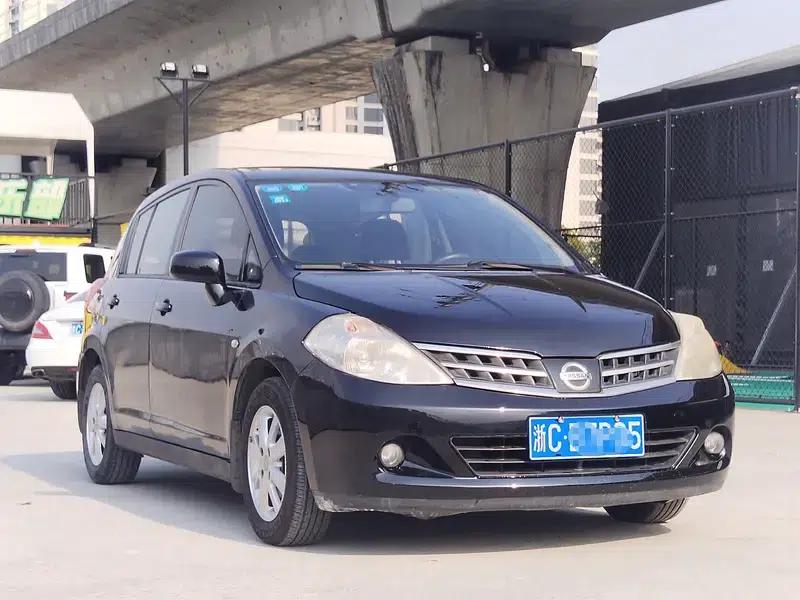 2009 Tiida 1.6 Automatic Fashion NISMO Sport Edition — миниатюра 3