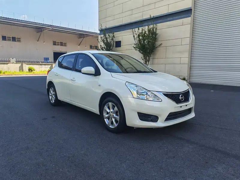2014 Tiida 1.6L CVT Comfort Model — миниатюра 3
