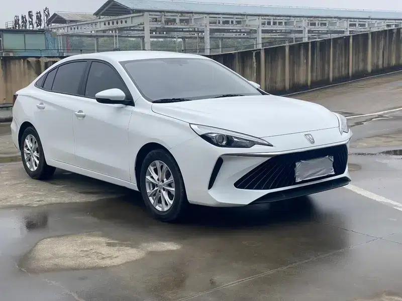 Roewe i5 2023 1.5L Manual Comfort Edition — миниатюра 3