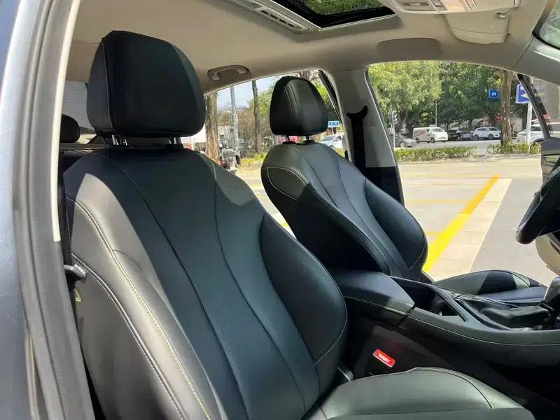 Roewe i5 2021 Facelift 1.5L CVT Star Edition — миниатюра 30