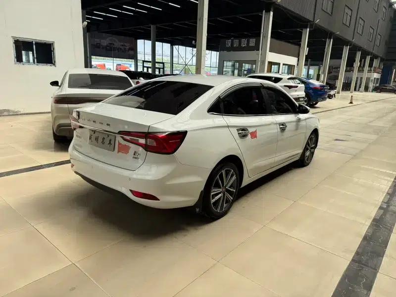 Roewe i5 2019 20T Automatic 4G Connected Super Flagship Edition (National V Emission Standard) — миниатюра 4