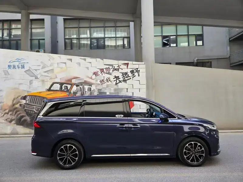 Roewe iMAX8 2021 400TGI Supreme Series Premium Edition — миниатюра 3