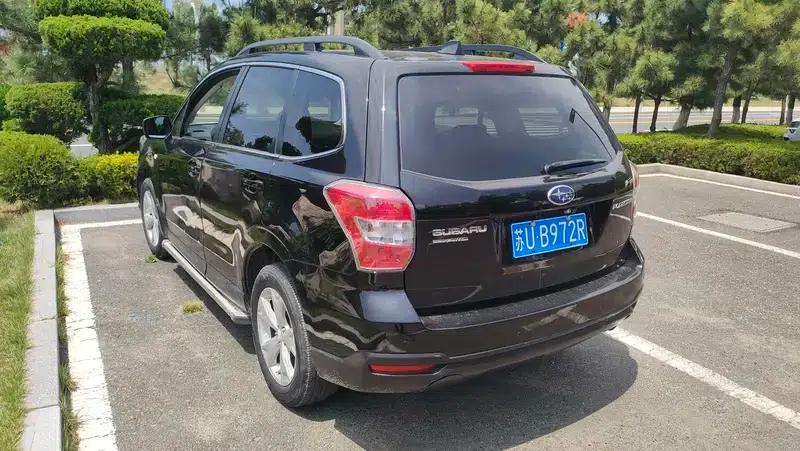 2014 Forester 2.0i Automatic Luxury Edition — миниатюра 3