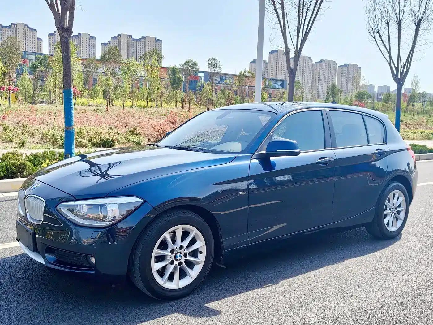 2013 BMW 1 Series (Imported) Facelift 116i Urban Edition — миниатюра 1