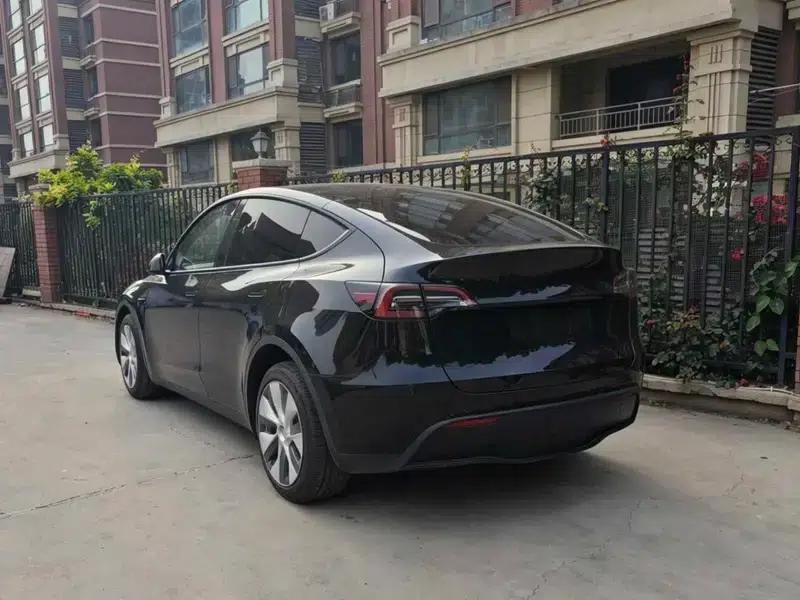 Model Y 2022 Long Range All-Wheel Drive — миниатюра 4