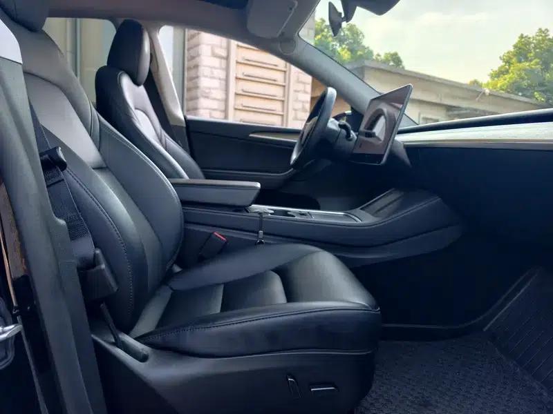 Model Y 2023 Long Range All-Wheel Drive — миниатюра 15