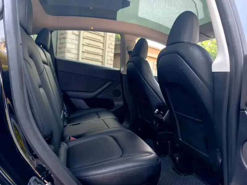 Model Y 2023 Long Range All-Wheel Drive — миниатюра 18