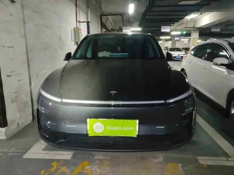 Model Y 2025 Rear-Wheel Drive First Edition — миниатюра 2