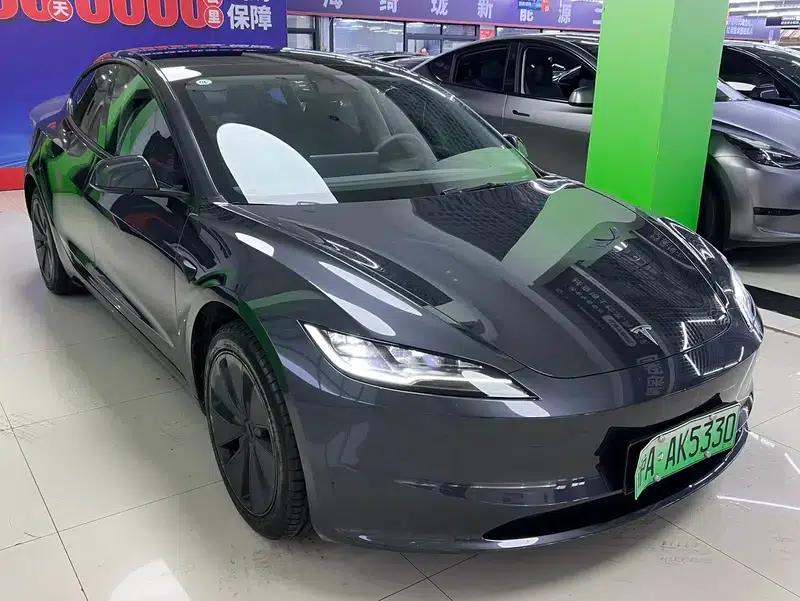 Model 3 2023 Rear-Wheel Drive — миниатюра 3