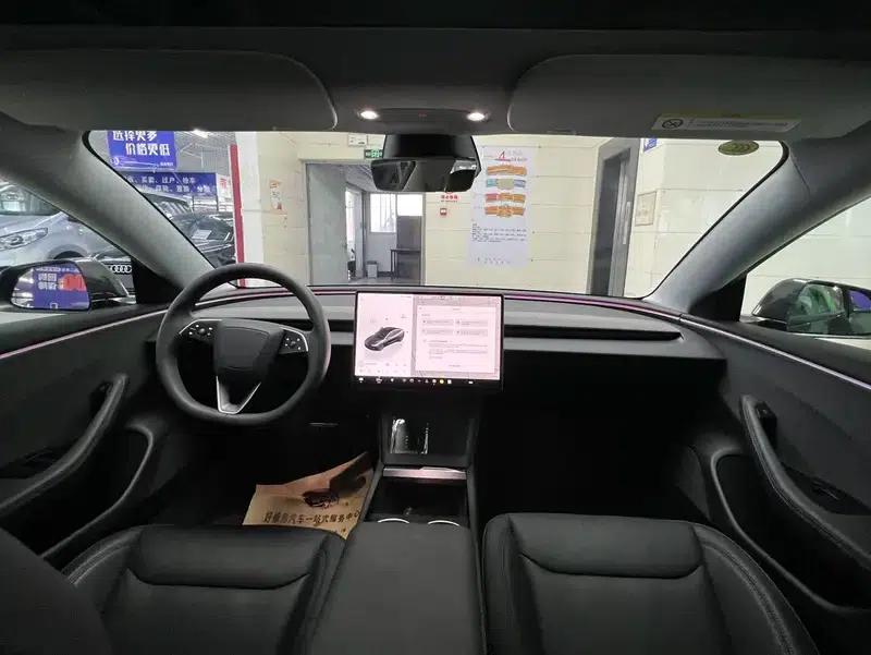 Model 3 2023 Rear-Wheel Drive — миниатюра 8