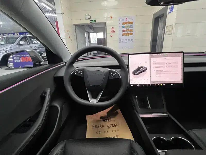 Model 3 2023 Rear-Wheel Drive — миниатюра 10