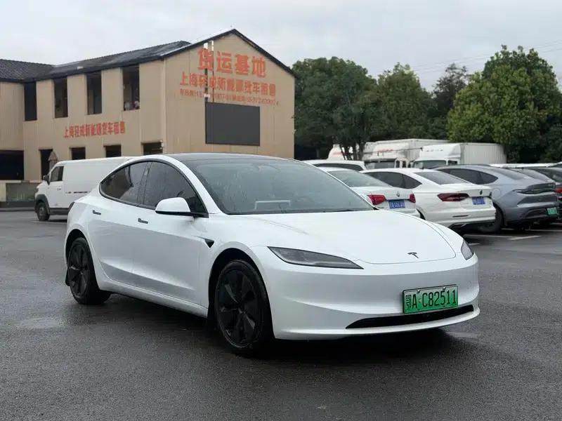 Model 3 2025 Facelift Rear-Wheel Drive Version — миниатюра 3