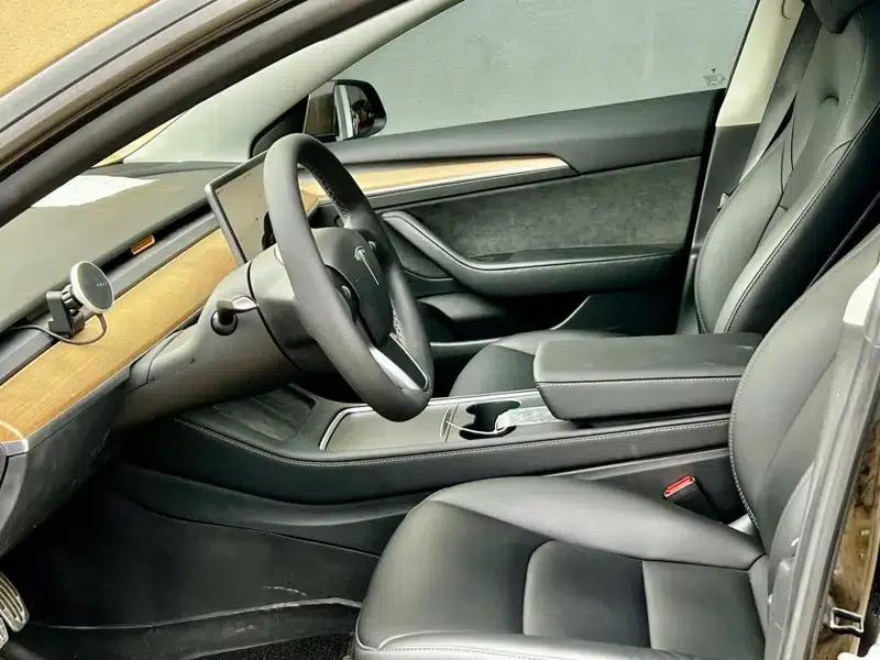 Model 3 2022 Rear-Wheel Drive — миниатюра 10