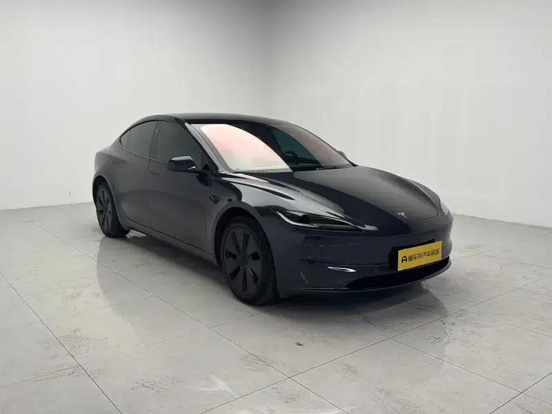 Model 3 2023 Long Range All-Wheel Drive — миниатюра 3