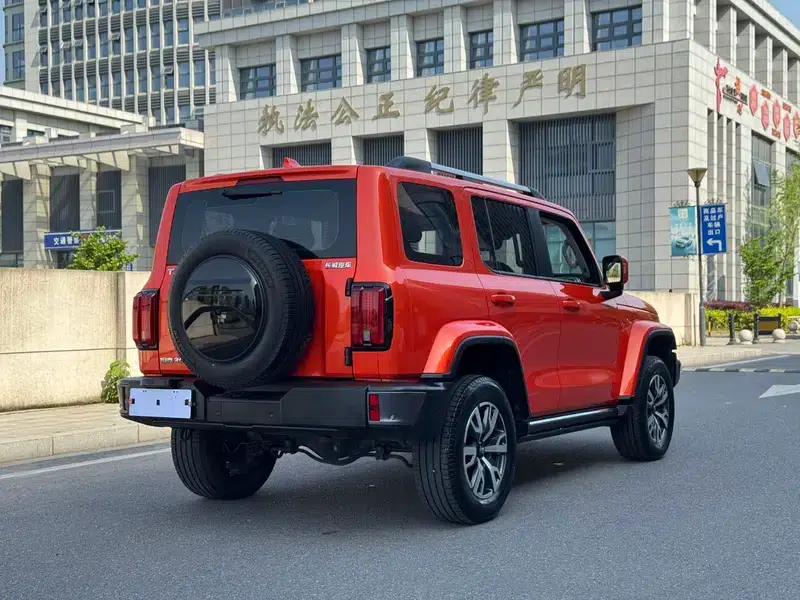 The 2023 Tank 300 City Edition 2.0T is very stylish. — миниатюра 6
