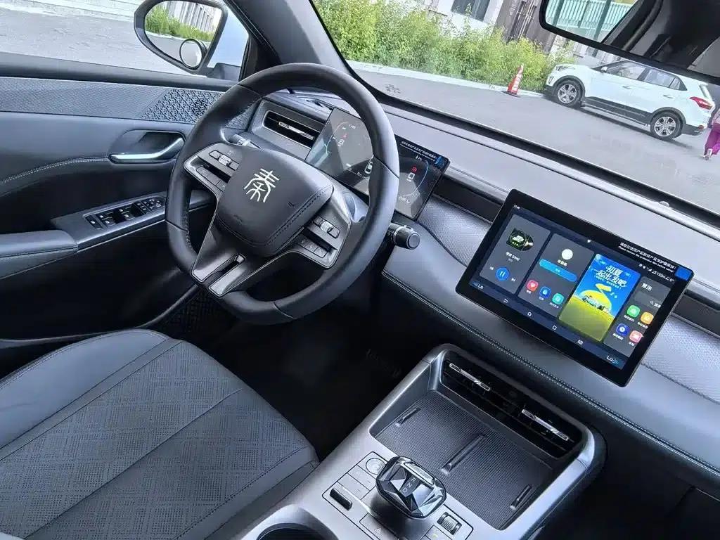 Qin PLUS 2025 DM-i Intelligent Driving Edition 55KM Leading Model — миниатюра 15