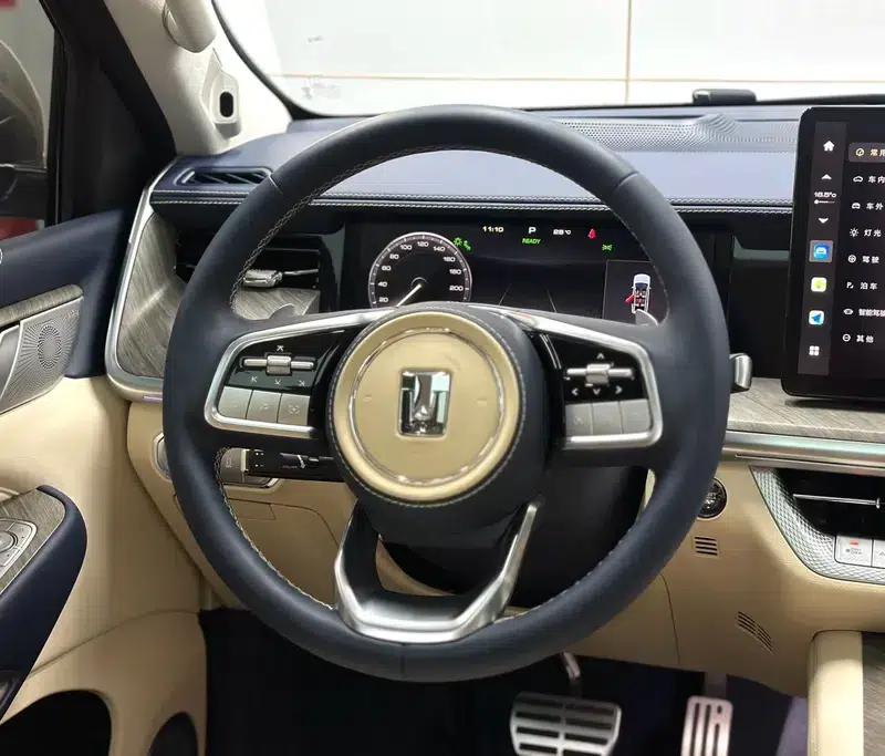 Tank 500 2022 Business Edition, 5-seater — миниатюра 23