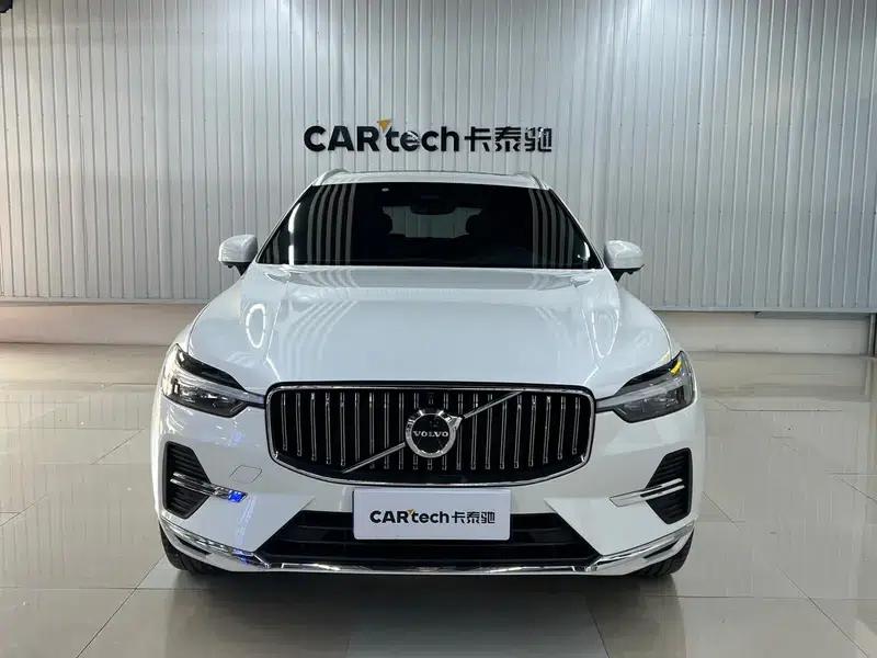 2022 Volvo XC60 B5 AWD Inscription Luxury Edition — миниатюра 2