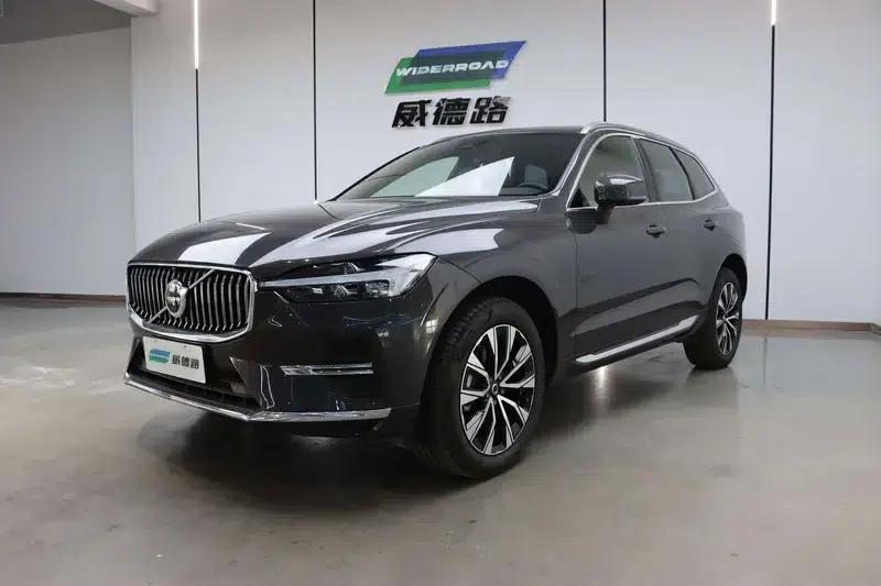 2025 Volvo XC60 B5 AWD Inscription Luxury Edition — миниатюра 1