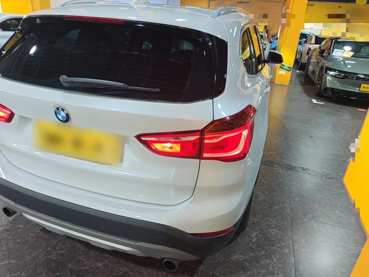 BMW X1 2018 xDrive20Li Luxury Edition — миниатюра 6
