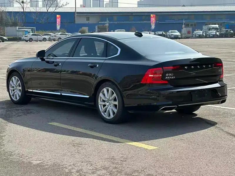 2020 Volvo S90 T5 Inscription Luxury Edition — миниатюра 4