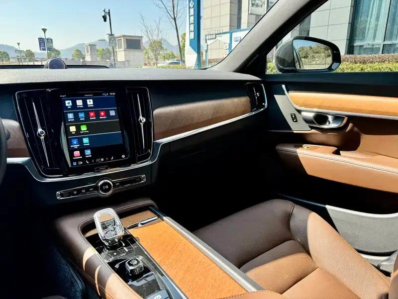 2024 Volvo S90 B5 Smart Luxury Edition — миниатюра 8