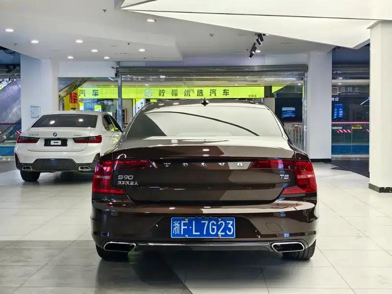 2018 Volvo S90 T4 Smart Edition — миниатюра 6