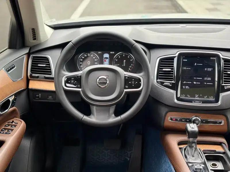 2020 Volvo XC90 T6 AWD Inscription Luxury Edition 7-seater — миниатюра 13