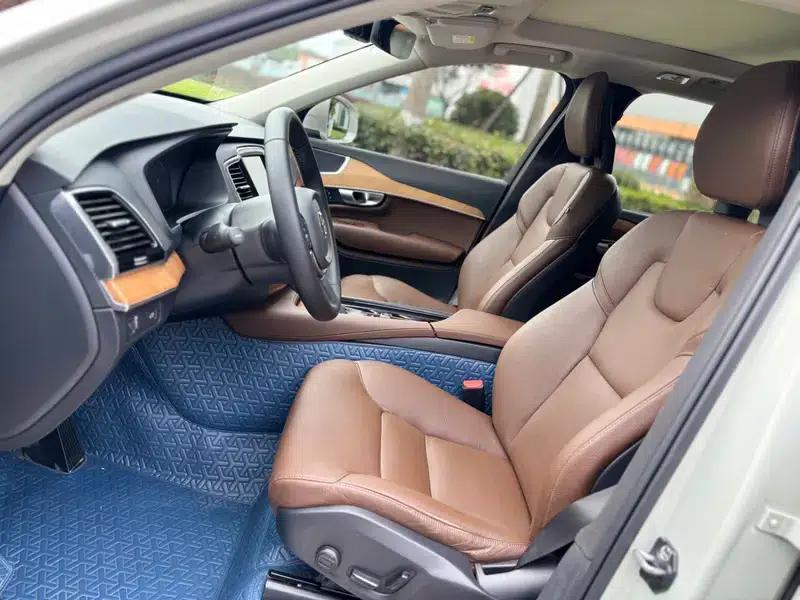 2020 Volvo XC90 T6 AWD Inscription Luxury Edition 7-seater — миниатюра 14