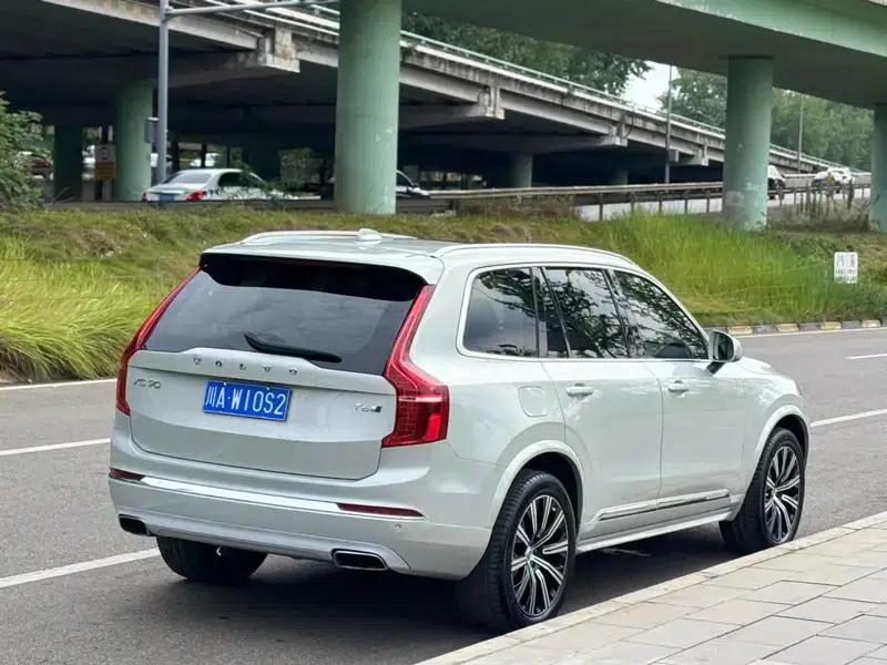 2020 Volvo XC90 T6 AWD Inscription Luxury Edition 7-seater — миниатюра 6
