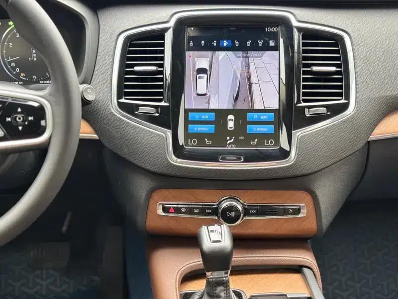 2020 Volvo XC90 T6 AWD Inscription Luxury Edition 7-seater — миниатюра 8