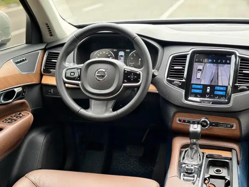 2020 Volvo XC90 T6 AWD Inscription Luxury Edition 7-seater — миниатюра 10