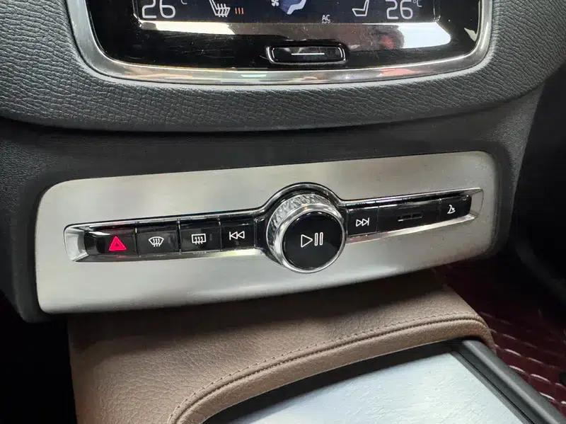 2019 Volvo XC90 T5 Smart Edition 7-seater (China VI emission standard) — миниатюра 20