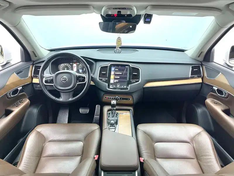2020 Volvo XC90 T6 AWD Inscription Luxury Edition 7-seater — миниатюра 14
