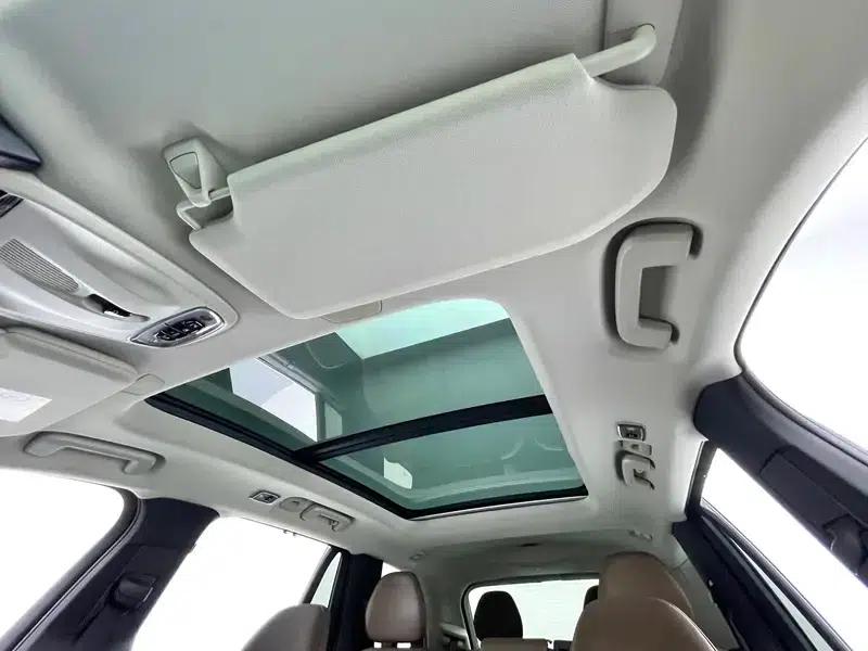 2020 Volvo XC90 T6 AWD Inscription Luxury Edition 7-seater — миниатюра 19