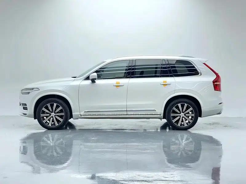 2020 Volvo XC90 T6 AWD Inscription Luxury Edition 7-seater — миниатюра 4