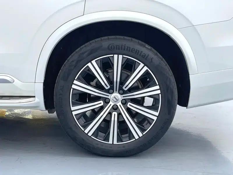 2020 Volvo XC90 T6 AWD Inscription Luxury Edition 7-seater — миниатюра 9