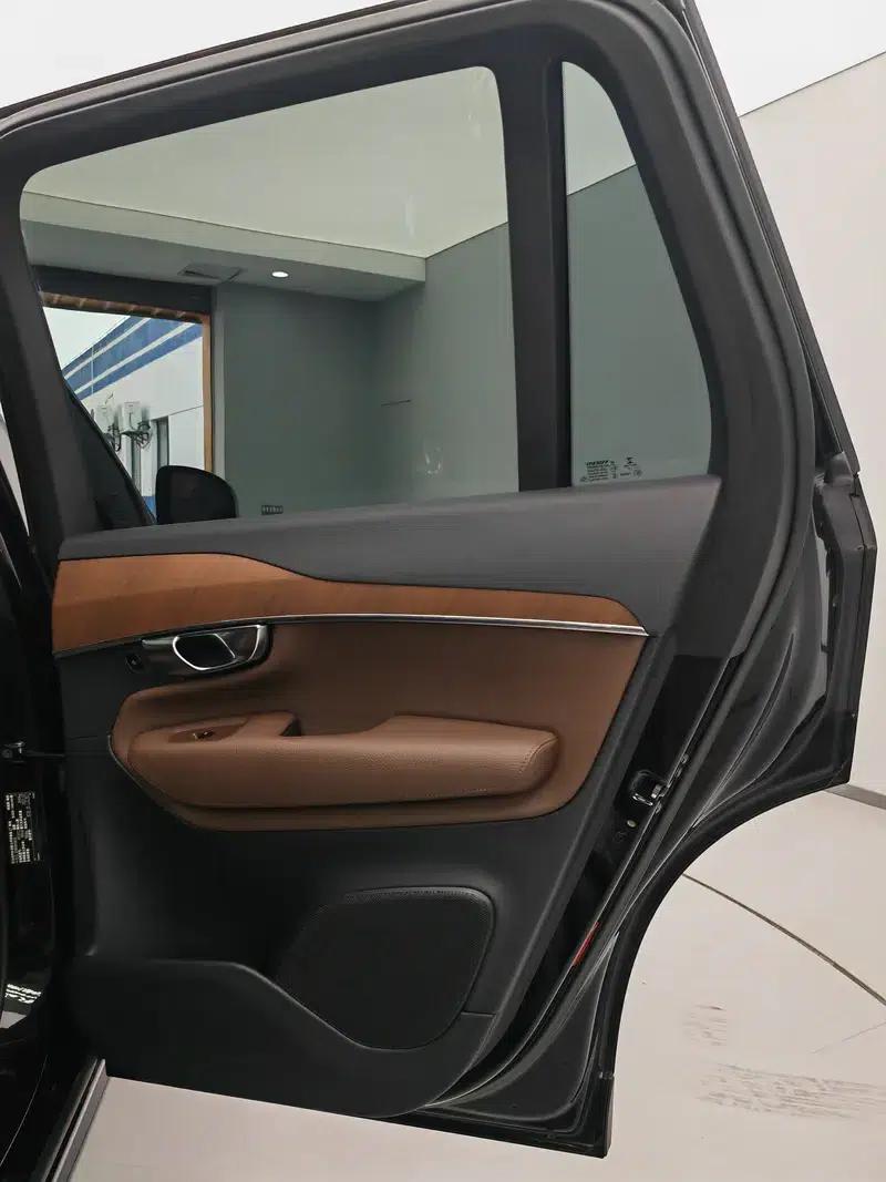 2021 Volvo XC90 B5 Smart Luxury Edition 5-seater — миниатюра 9